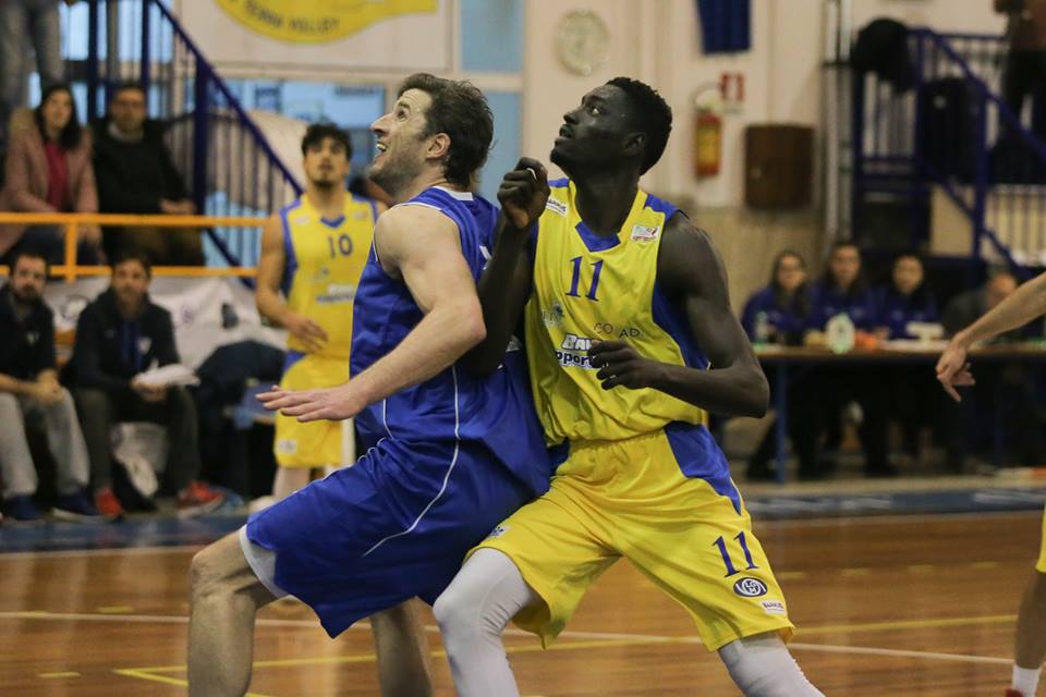 Basket: la Virtus Bava Pozzuoli crolla contro la Luiss Roma