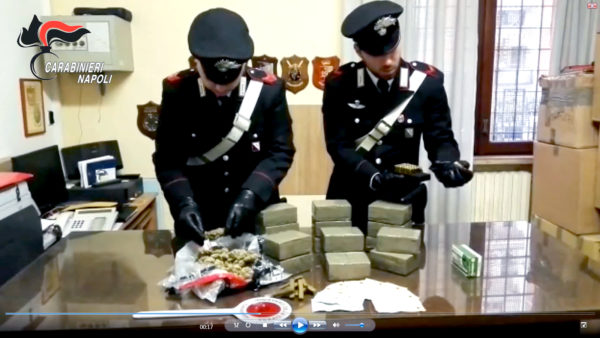 Napoli, Ponticelli-San Giovanni: nascondeva 17 kg di droga in camera da letto