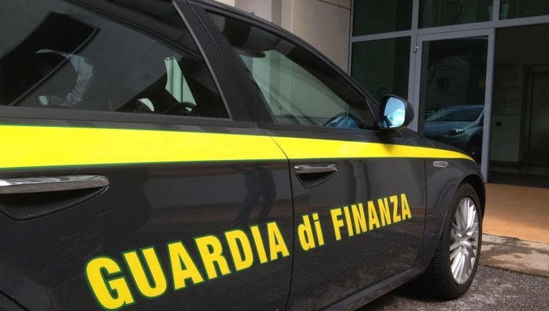 Evasione fiscale nel Casertano: sequestro di 3 milioni a grossista di ferramenta