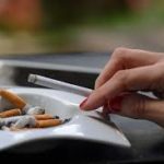 Aumentano le donne che fumano: ridurre lo stress può aiutare a smettere