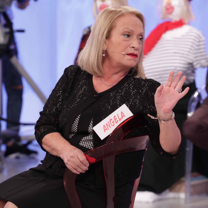 Uomini e Donne trono over: Tina e Rocco contro Gemma Uomini e Donne trono over: Tina e Rocco contro Gemma