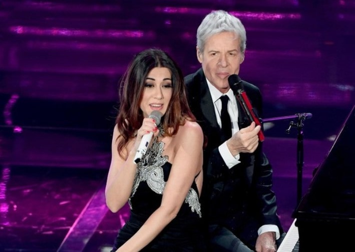 Sanremo 2019, Claudio Bisio e Virginia Raffaele con Baglioni