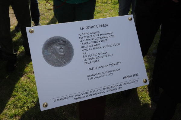 Napoli, Posillipo: centoventi volontari per la cura del Parco Virgiliano. Tutte le foto Napoli, Posillipo: centoventi volontari per la cura del Parco Virgiliano. Tutte le foto