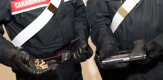 Napoli, San Pietro a Patierno: Girava in auto armato e pronto a sparare. IL NOME