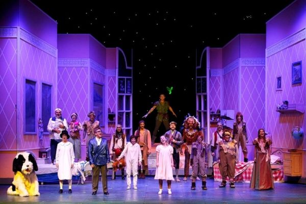 Il musical di 'Peter Pan' al Teatro Augusteo ha conquistato tutto il pubblico