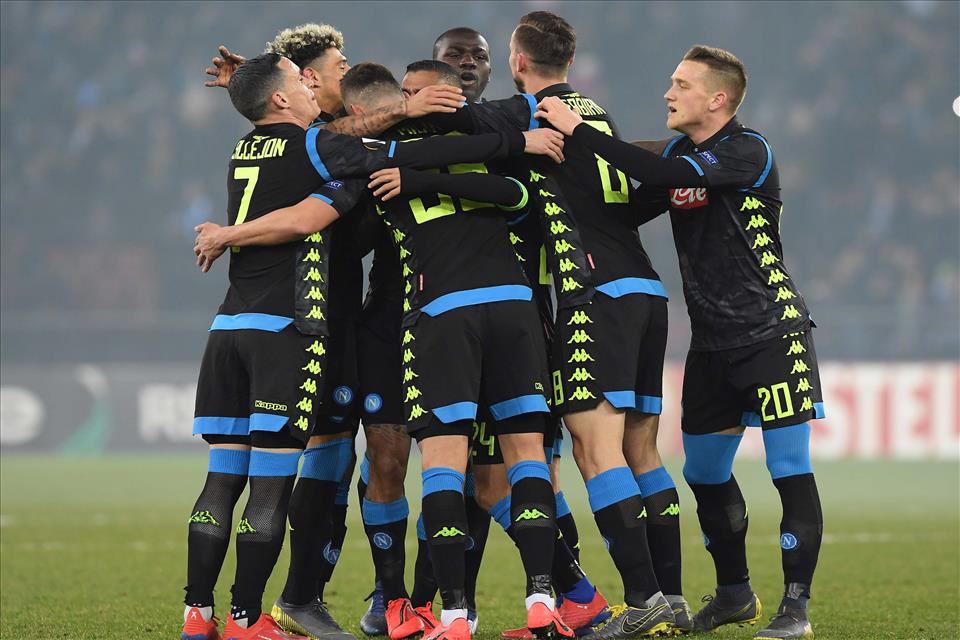 Calcio Napoli, qualificazione ipotecata con il 3-1 a Zurigo