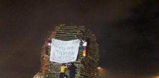 Castellammare di Stabia, “falò” contro i pentiti: identificati gli autori