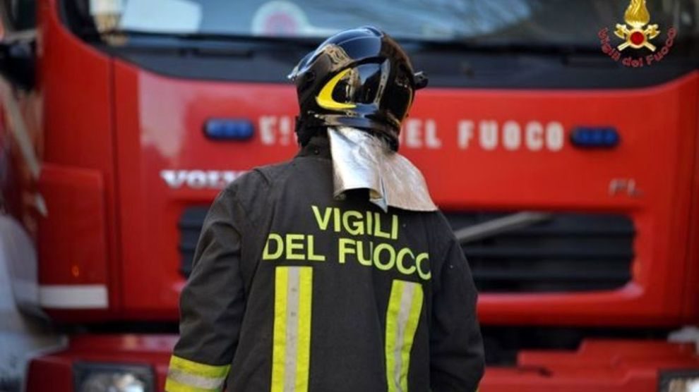 Fuorigrotta: divampa un incendio in una palestra