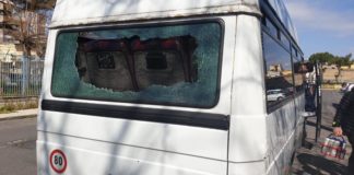 Assalto all’autobus della scuola Barone Calcio: 'Vergogna del calcio giovanile'