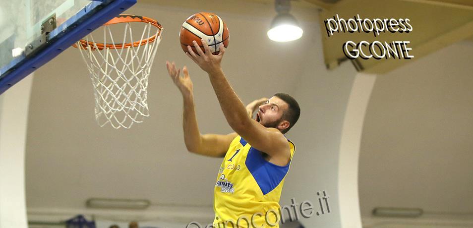 Basket: La Virtus Bava Pozzuoli vince lo scontro diretto contro l'Alfa Basket Catania
