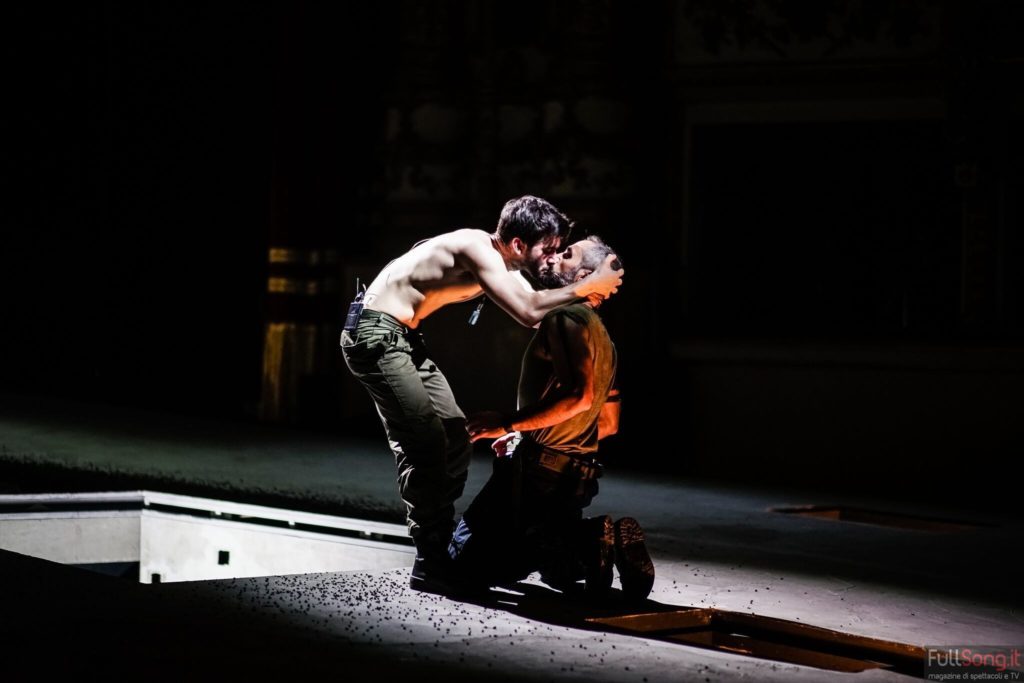 Teatro Bellini: Tito e Giulio Cesare da Shakespeare a Russo e De Rosa 