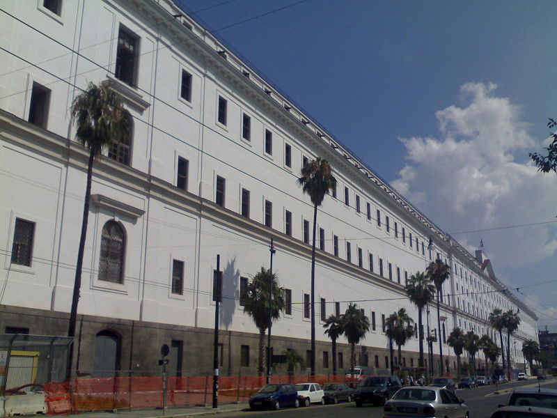 Napoli, svolta per Palazzo Fuga: Cdp acquista l’Albergo dei poveri
