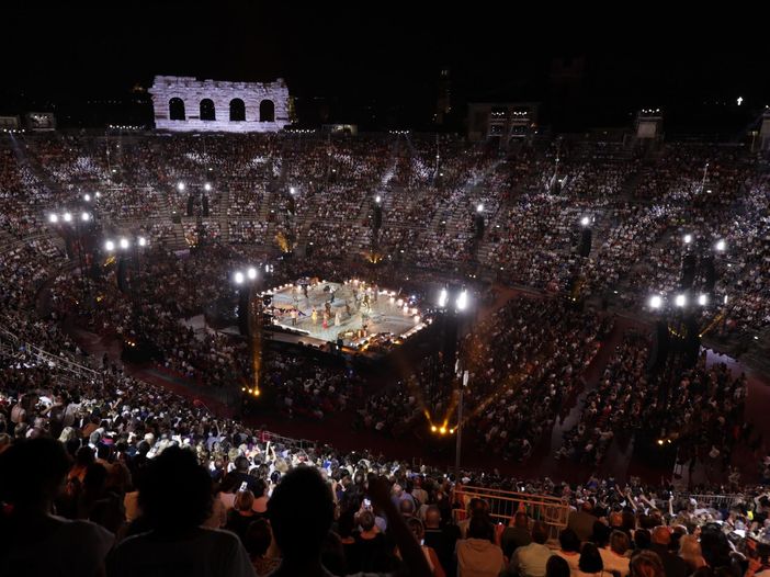 Claudio Baglioni in concerto al Pala Decò di Caserta. Ecco tutte le date