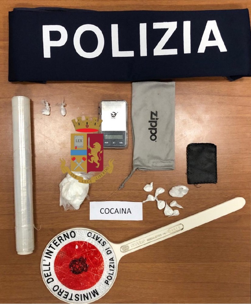 Portici: Arrestati coppia di coniugi per droga in un noto bar di via Roma