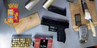 Ponticelli: Arrestato 19enne, nascondeva una pistola nel box