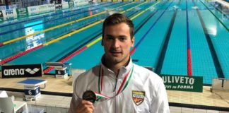 Nuoto: Domenico Acerenza terzo posto sugli 800 stile libero