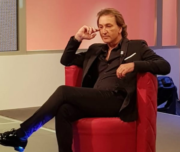 Antonio Ottaiano porta le sue canzoni all'interno della Casa Circondariale di Poggioreale