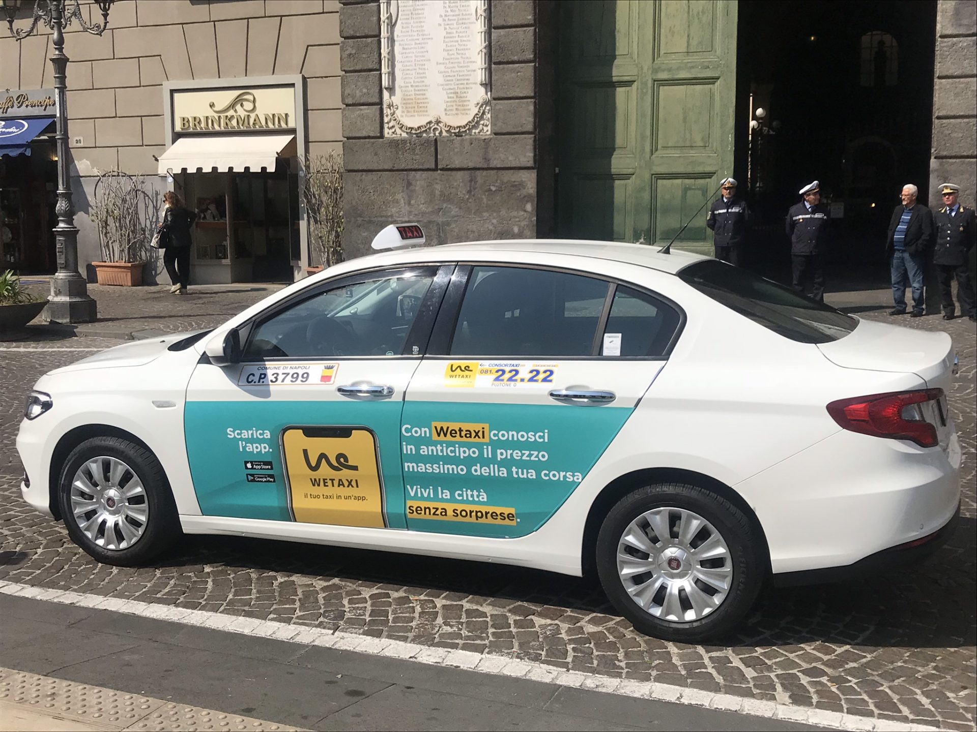 Wetaxi: 50% per tutte le corse dirette a Napoli Città Libro e Piano City 2019