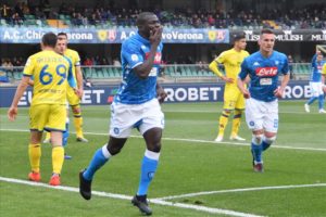 Calcio Napoli piccoli segnali di ripresa: 3-1 al Chievo