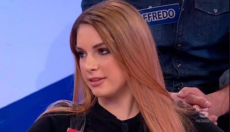 Uomini e Donne, anticipazioni trono classico: Teresa e Andrea ospiti in studio