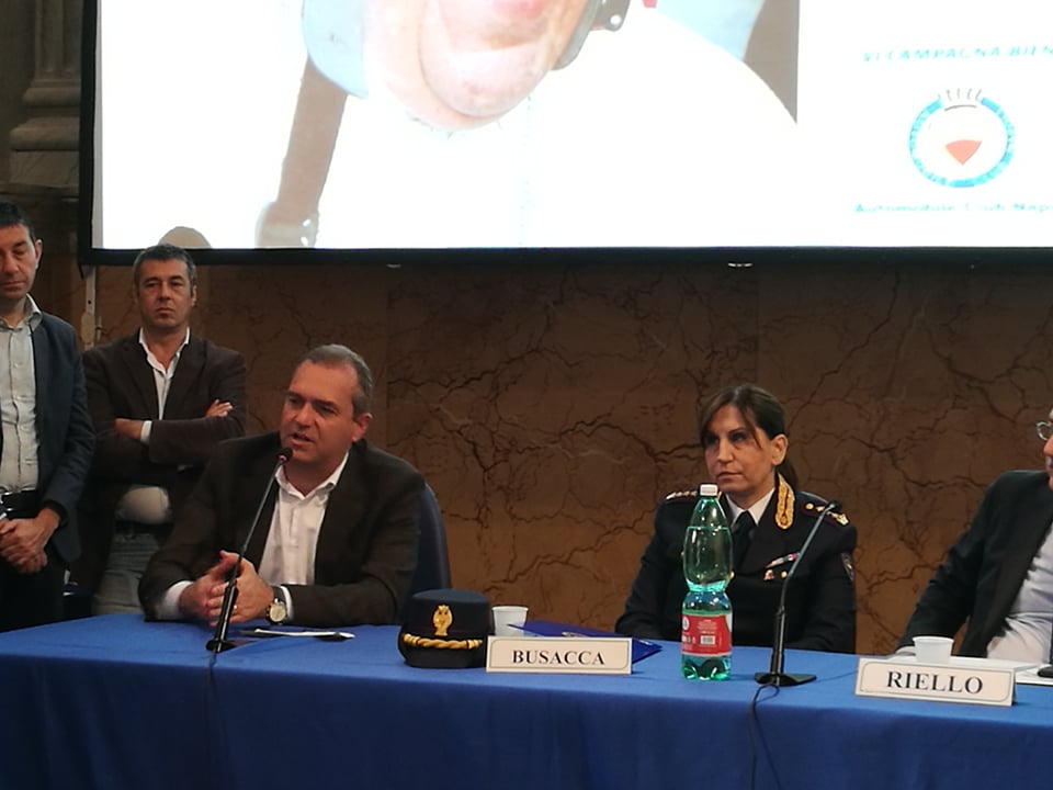 Il Cardinale Sepe chiude la VI edizione ‘A Maronna t’accumpagna…ma chi guida sei tu!”. Elenco dei premiati Il Cardinale Sepe chiude la VI edizione ‘A Maronna t’accumpagna…ma chi guida sei tu!”. Elenco dei premiati