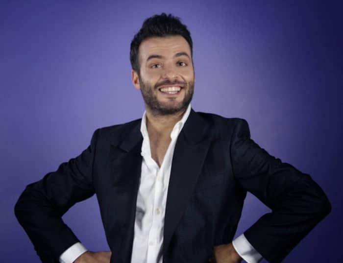 Al Teatro Cilea arriva il trasformista, attore e clown Luca Lombardo