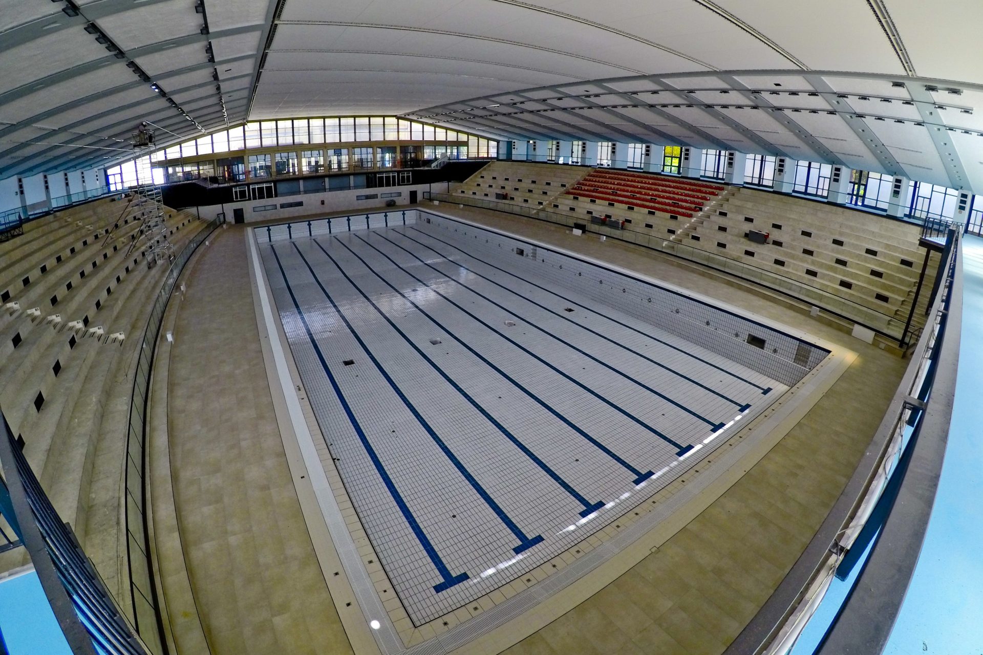 La Federazione Nuoto lancia l'allarme per la carenza di centri sportivi a Napoli