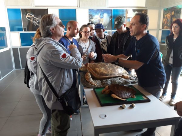 A Portici il Progetto Searen, ragazzi non vedenti a lezione (tattile) di biologia marina