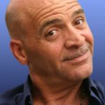 Angelo Di Gennaro al Teatro Troisi con “Il comico al servizio del cittadino”