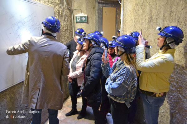 Una Festa della Mamma speciale per le mamme di via Mare ad Ercolano Una Festa della Mamma speciale per le mamme di via Mare ad Ercolano
