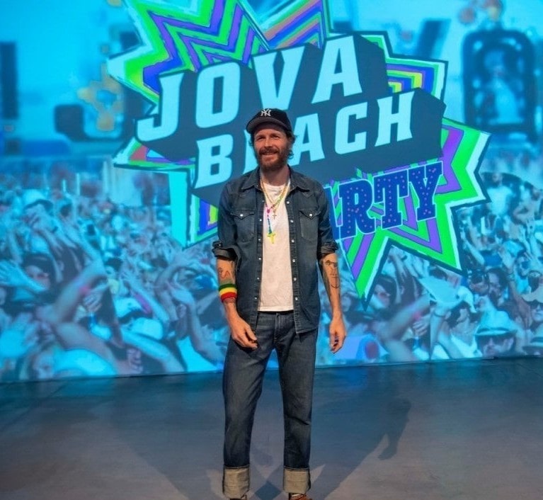 Jovanotti: più di 60 artisti da 23 Paesi per il suo Jova Beach Party