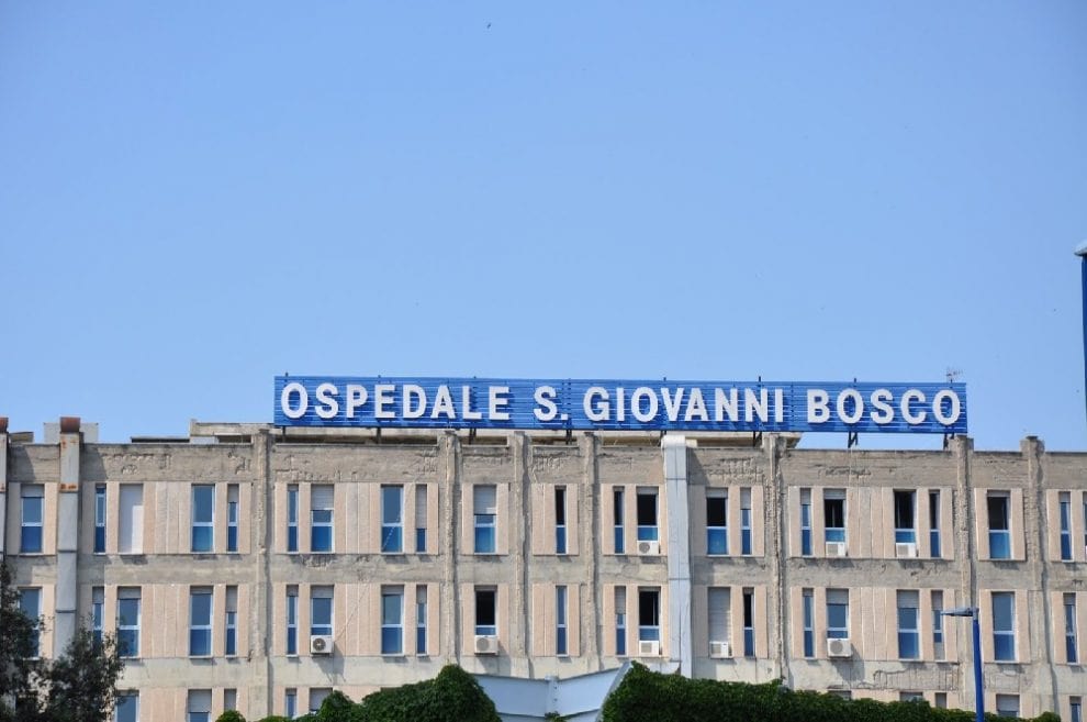 Ospedale San Giovanni Bosco, 10 ore di attesa al pronto soccorso: morta una 66enne
