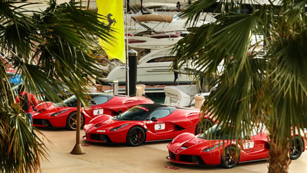 Ferrari Cavalcade, 100 bolidi del marchio più famoso in giro per la Campania