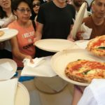 La pizza Margherita compie 130 anni. Da Brandi gli “ospiti” della Caritas