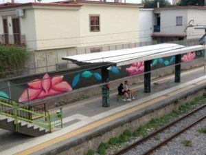 Ponticelli: la stazione della Circumvesuviana è “invasa” dalla Street Art