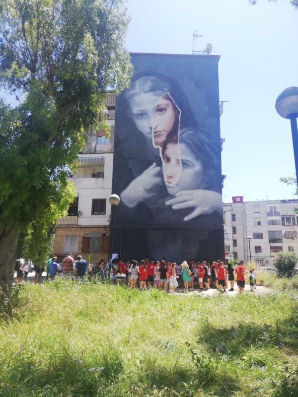Street Art, le opere dell'artista Gomez al Rione Luttazzi il quartiere de "L'Amica Geniale"