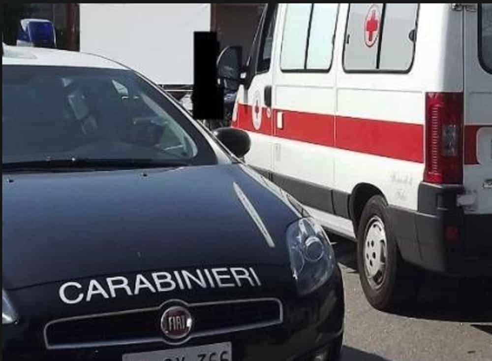 Caivano, scontro frontale tra due auto: morto un 24enne