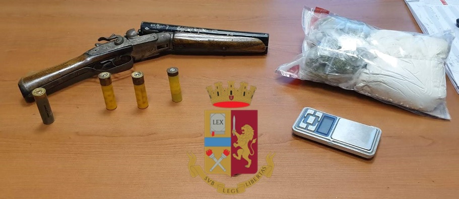 Casoria: Scoperte armi, droga e bombe nei pressi del Parco Rossini
