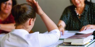 Esame di maturità, via al nuovo orale: stop tesine, si sceglie fra tre buste