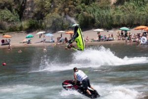 Aquabike, il campione Roberto Mariani regala spettacolo a Monte di Procida