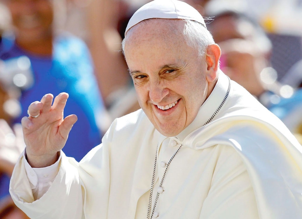 Papa Francesco a Napoli: il pontefice è atterrato al parco Virgiliano