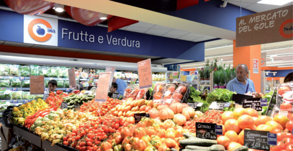 Cronaca di Napoli: Eseguito sequestro preventivo della struttura aziendale dei supermercati a marchio '365' per ipotesi di bancarotta fraudolenta e frode fiscale.