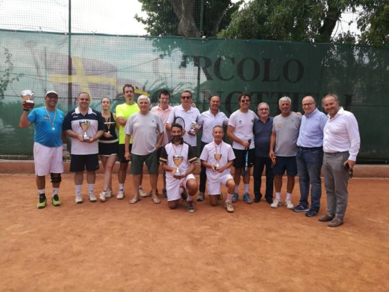 Olimpiadi Giallorosse dedicate a Lucio Pomicino. Sfida tra atleti della Canottieri Napoli e giornalisti