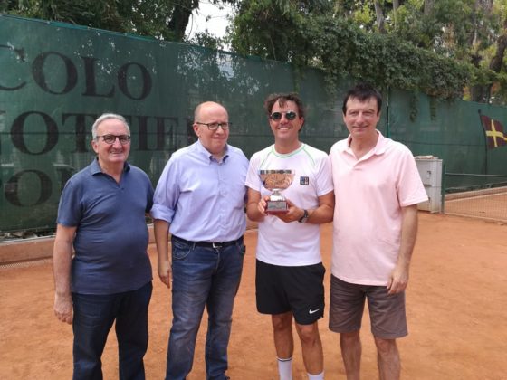 Olimpiadi Giallorosse dedicate a Lucio Pomicino. Sfida tra atleti della Canottieri Napoli e giornalisti