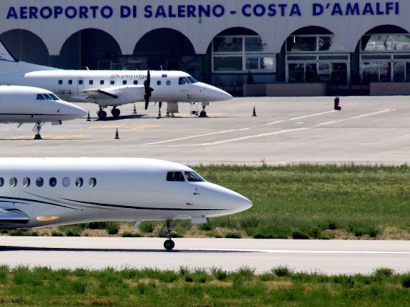 Aeroporto Salerno, ecco il piano dei voli: subito i privati, poi le compagnie