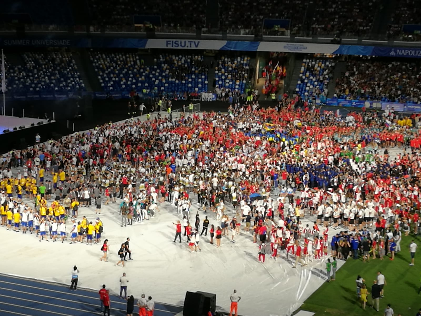 Universiade: mille colori e il “sospeso” per la chiusura allo stadio San Paolo