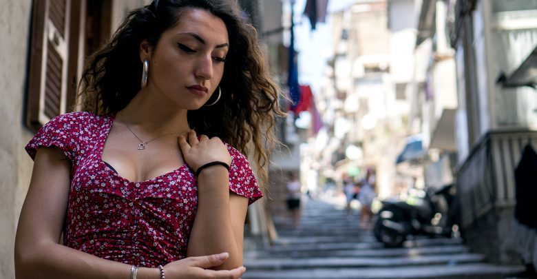 Guagliona: il nuovo singolo di Mark J Evo contro la violenza sulle donne (VIDEO) 