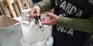 Evasione nel settore delle sigarette elettroniche: chiusa una fabbrica clandestina