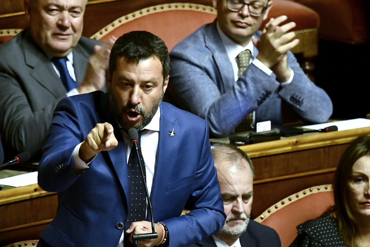 Crisi, Salvini in Senato: 