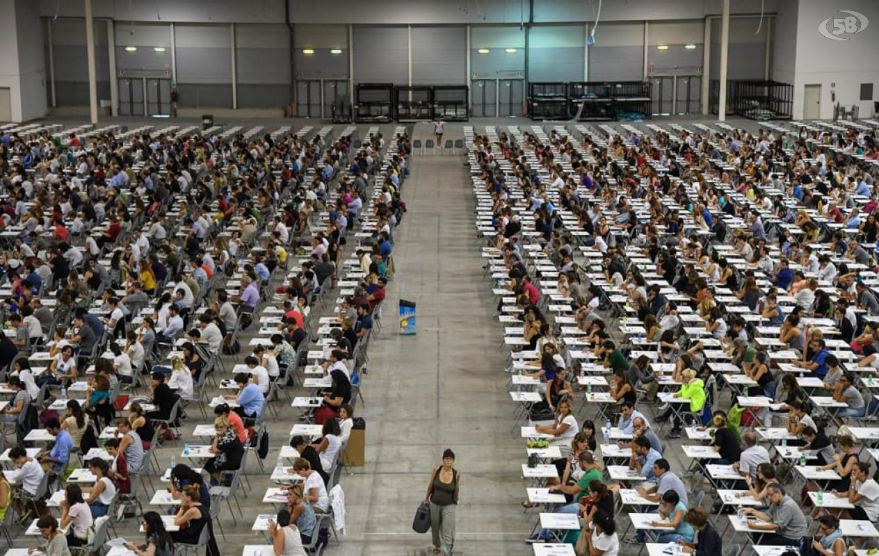 SCARICA TEST PROVE PRESELETTIVE CONCORSO REGIONE